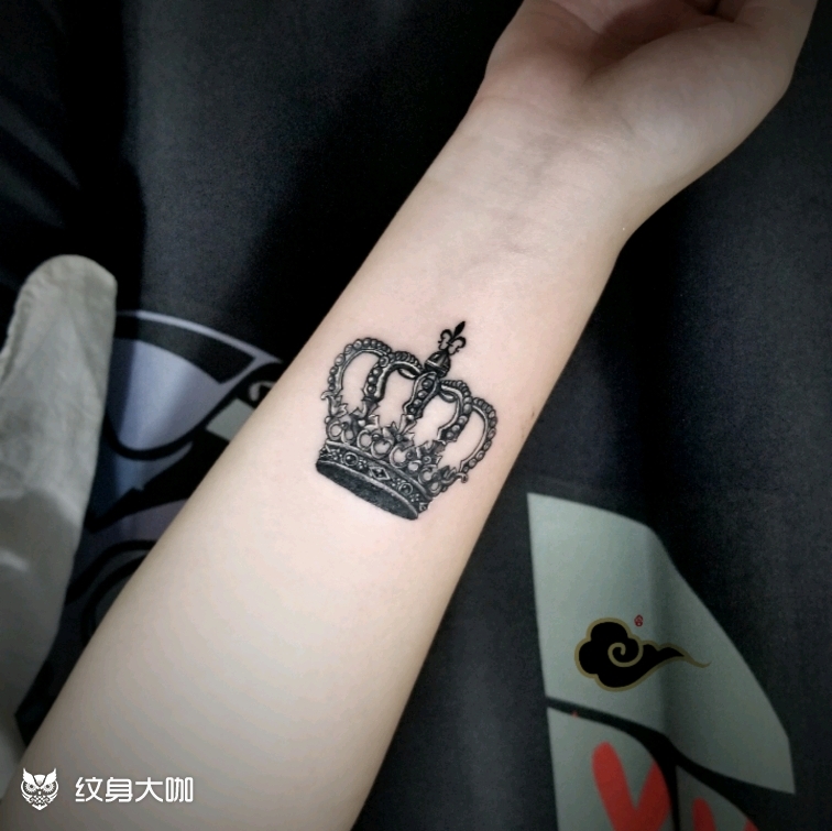 小小皇冠_纹身图案手稿图片_李云的纹身作品集