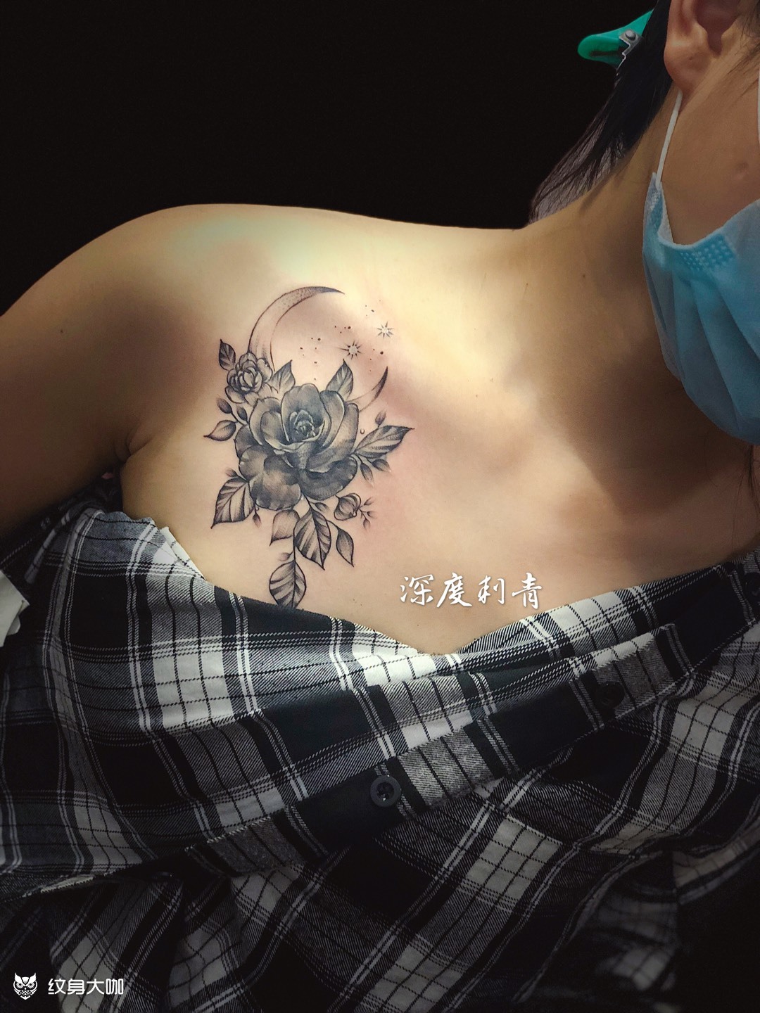 玫瑰遮盖旧纹身