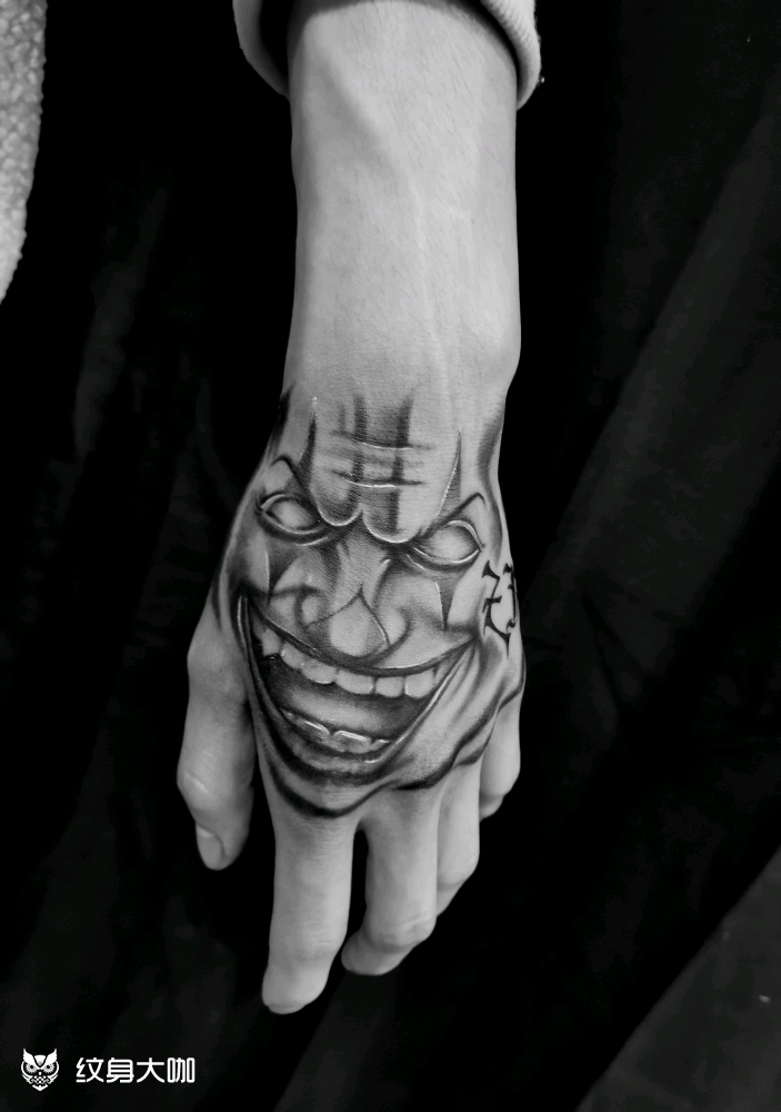 小丑般若爆手背_纹身图案手稿图片_王勇的纹身作品集