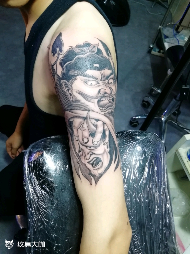 钟馗大臂纹身