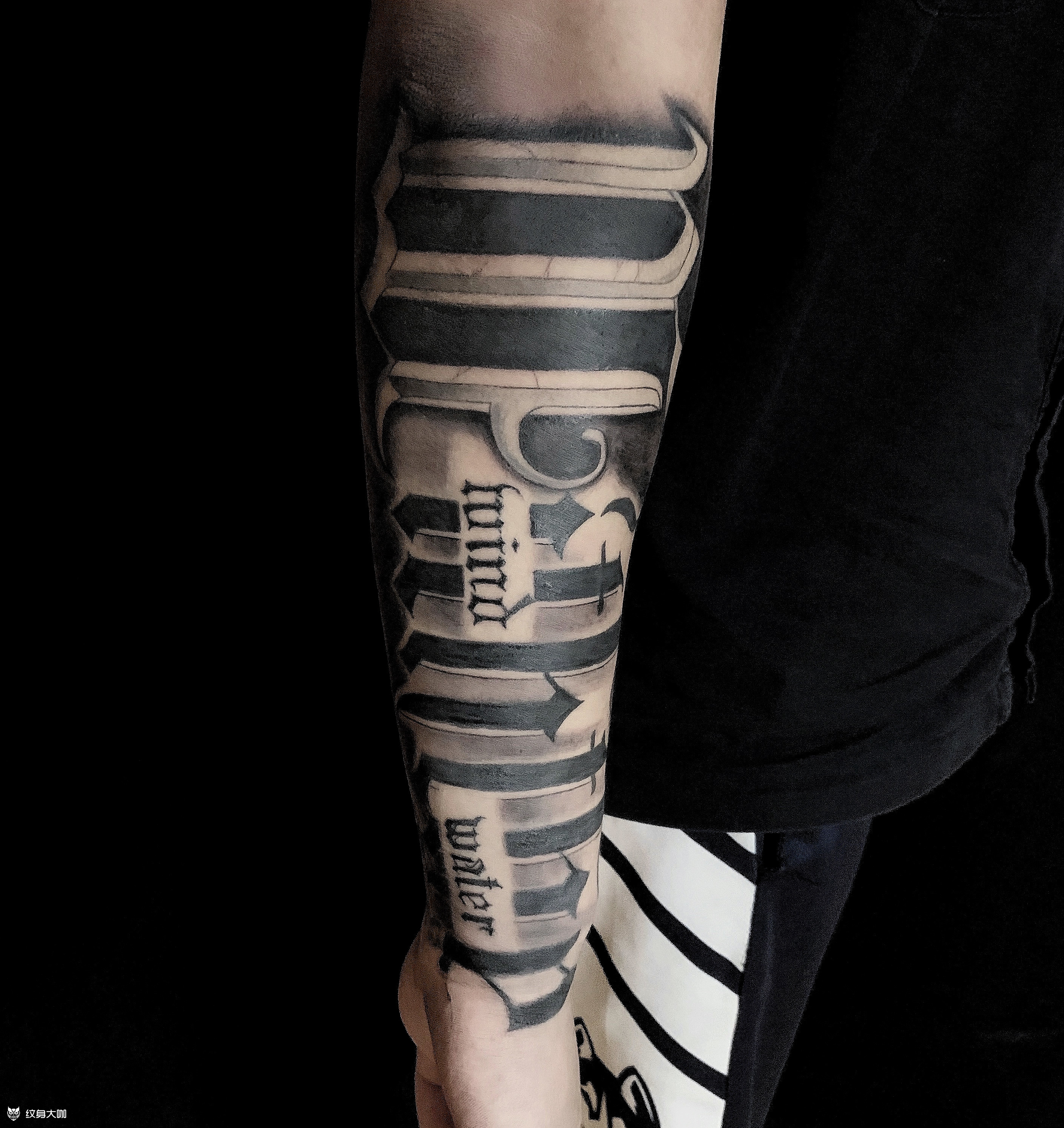 78哥特花体字cool