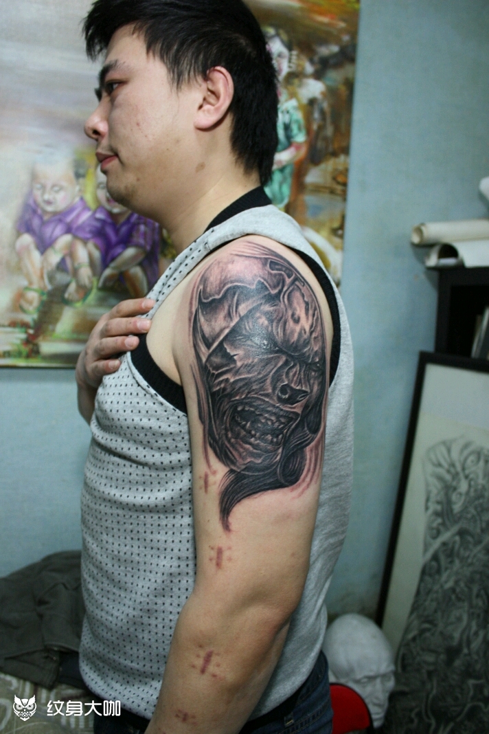 大臂外侧_纹身图案手稿图片_狂人的纹身作品集