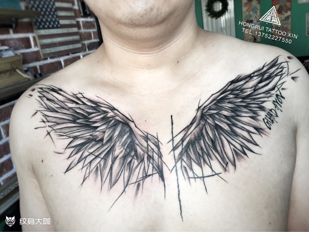 翅膀花胸_纹身图案手稿图片_天津初拾tattoo-哈拉辛的纹身作品集