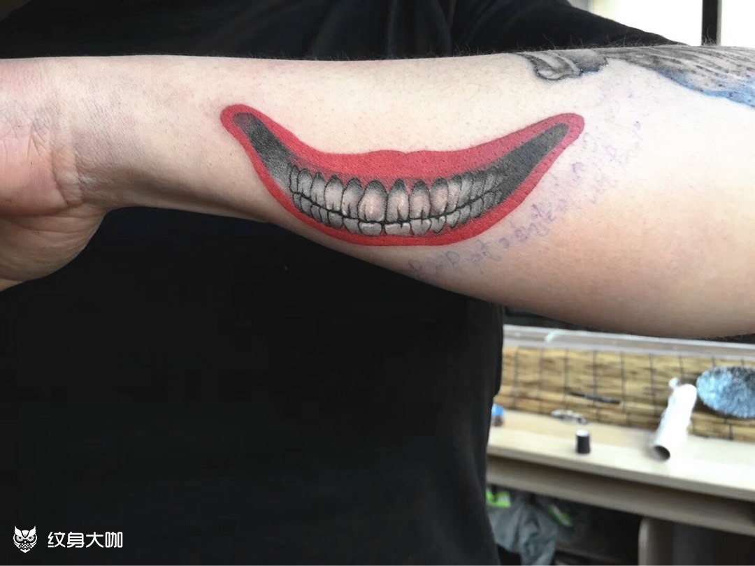小丑嘴_纹身图案手稿图片_u5武的纹身作品集