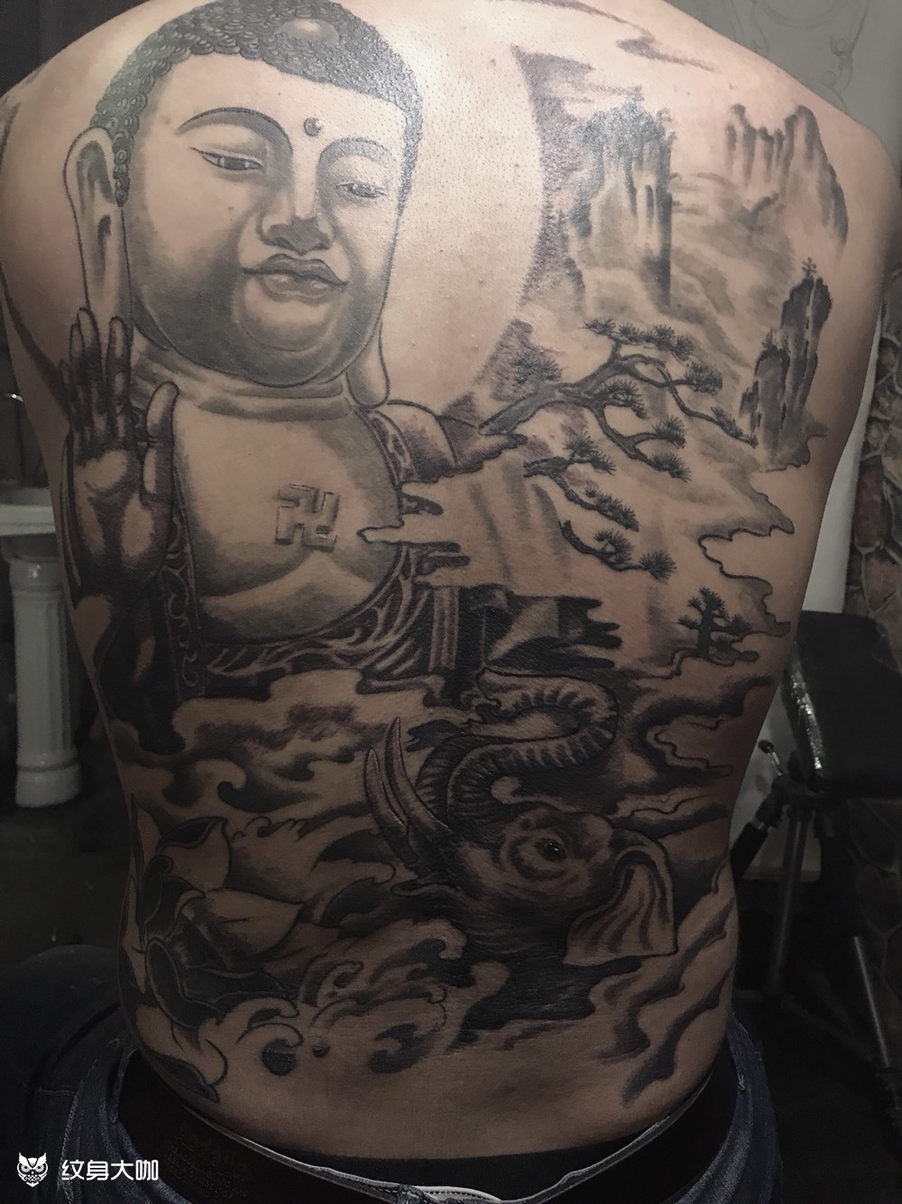 满背大日如来_纹身图案手稿图片_墨者的纹身作品集