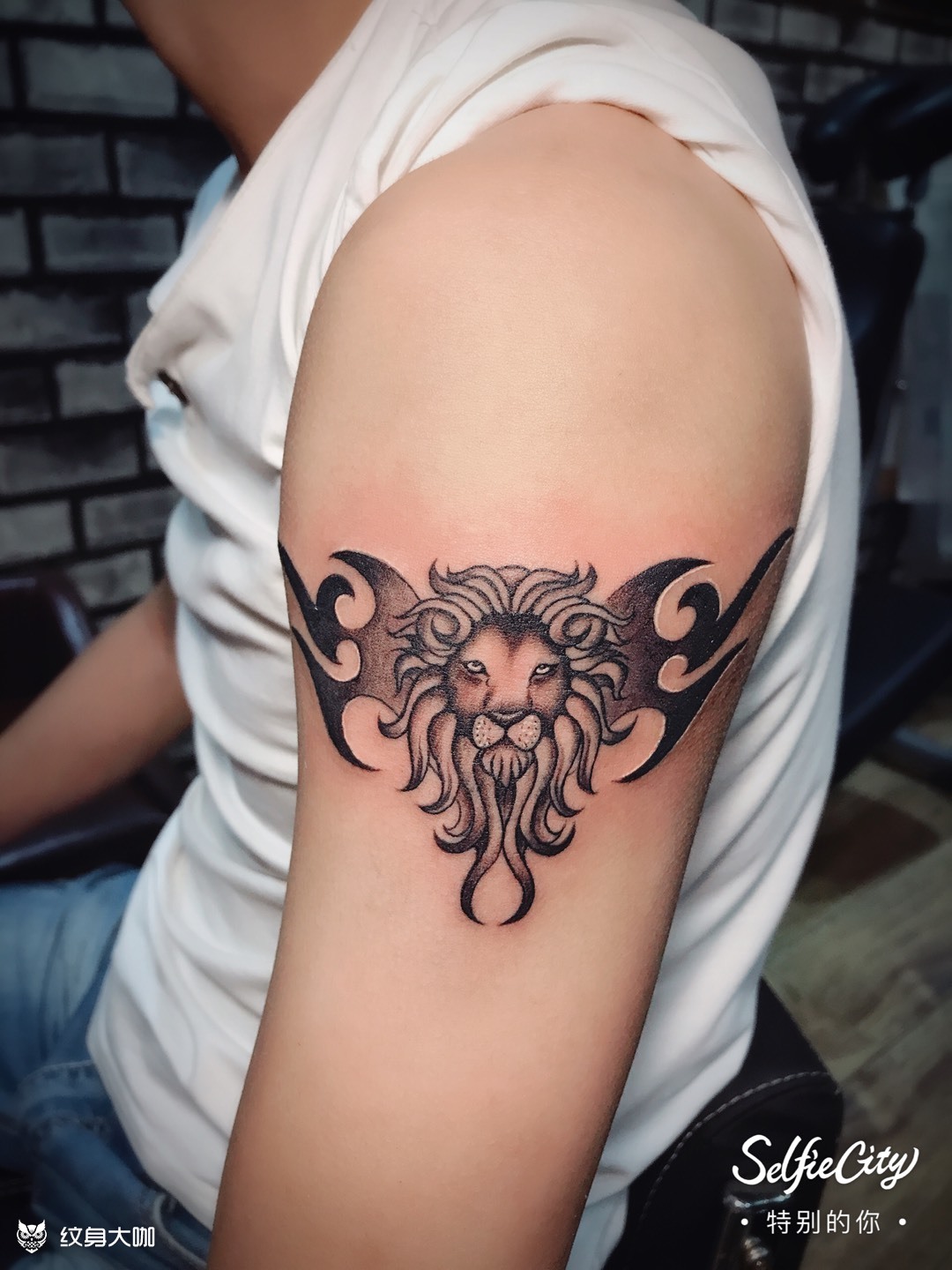 狮头臂环_纹身图案手稿图片_剑锋的纹身作品集