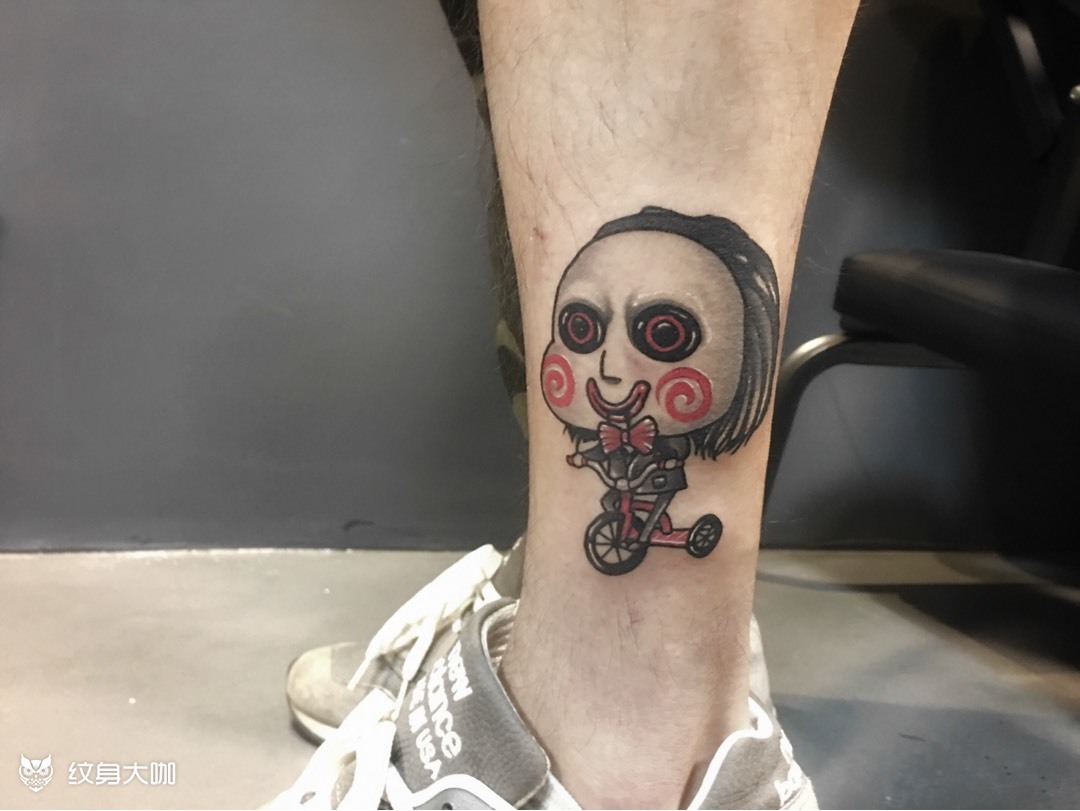 电锯惊魂_纹身图案手稿图片_甘璐的纹身作品集