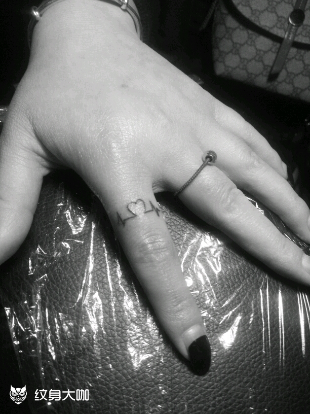 心电图_纹身图案手稿图片_吴译航的纹身作品集