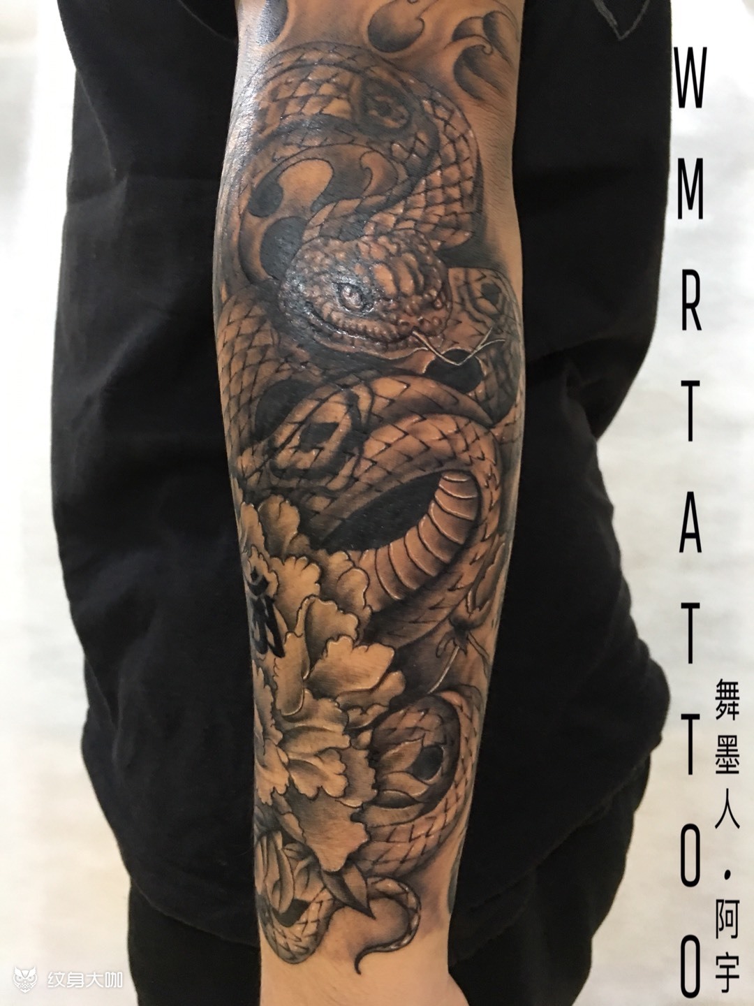 蛇盘牡丹_纹身图案手稿图片_阿宇的纹身作品集