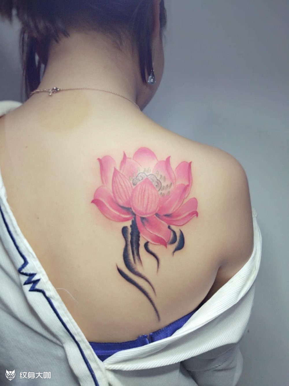 荷花_纹身图案手稿图片_a k的纹身作品集