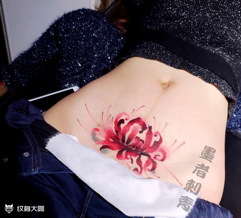 《彼岸花遮盖剖腹产疤痕》_纹身图案手稿图片_墨者tattoo的纹身作品集