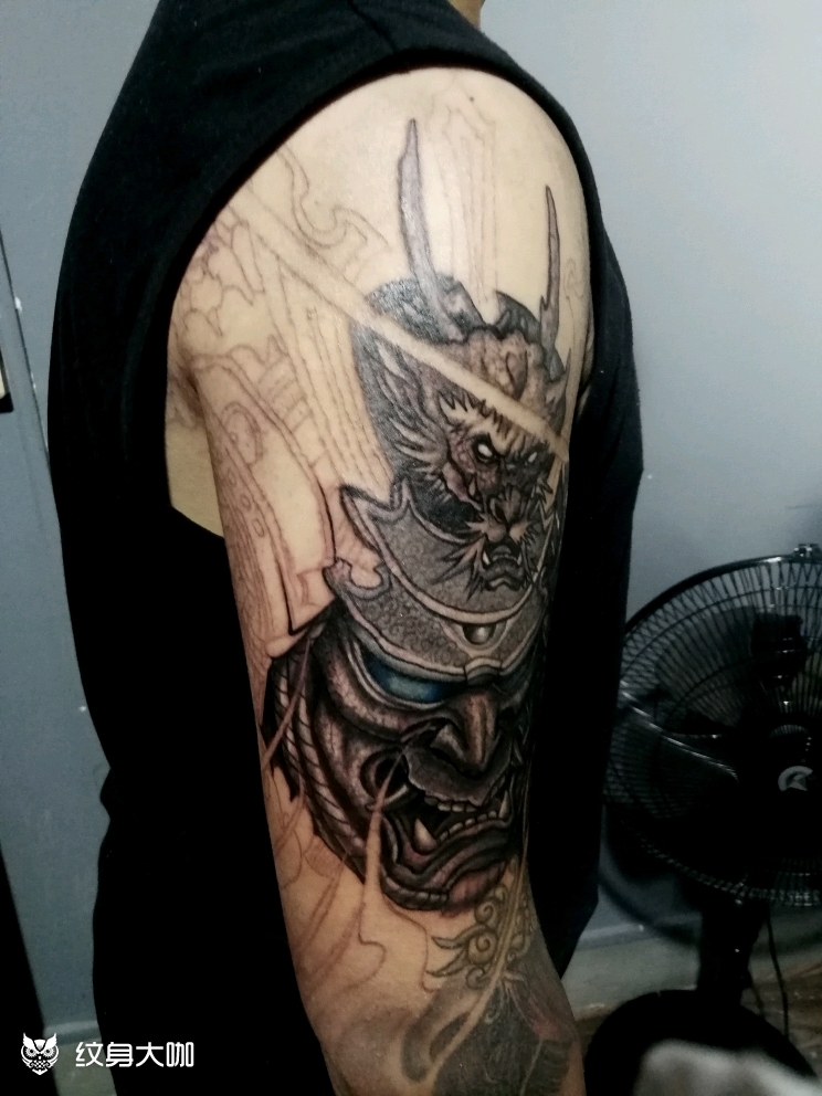 鬼武士接花臂