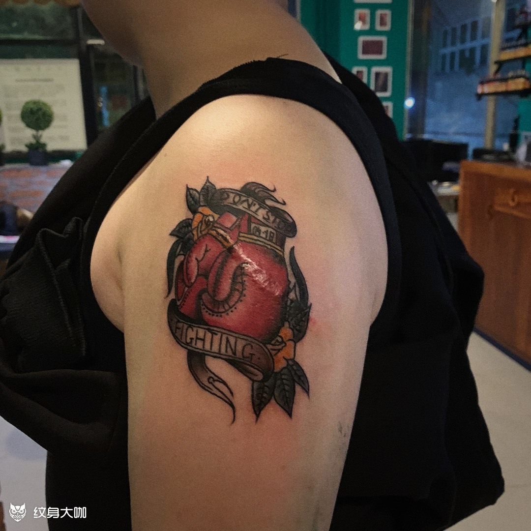 oldschool拳套_纹身图案手稿图片_zzzan的纹身作品集