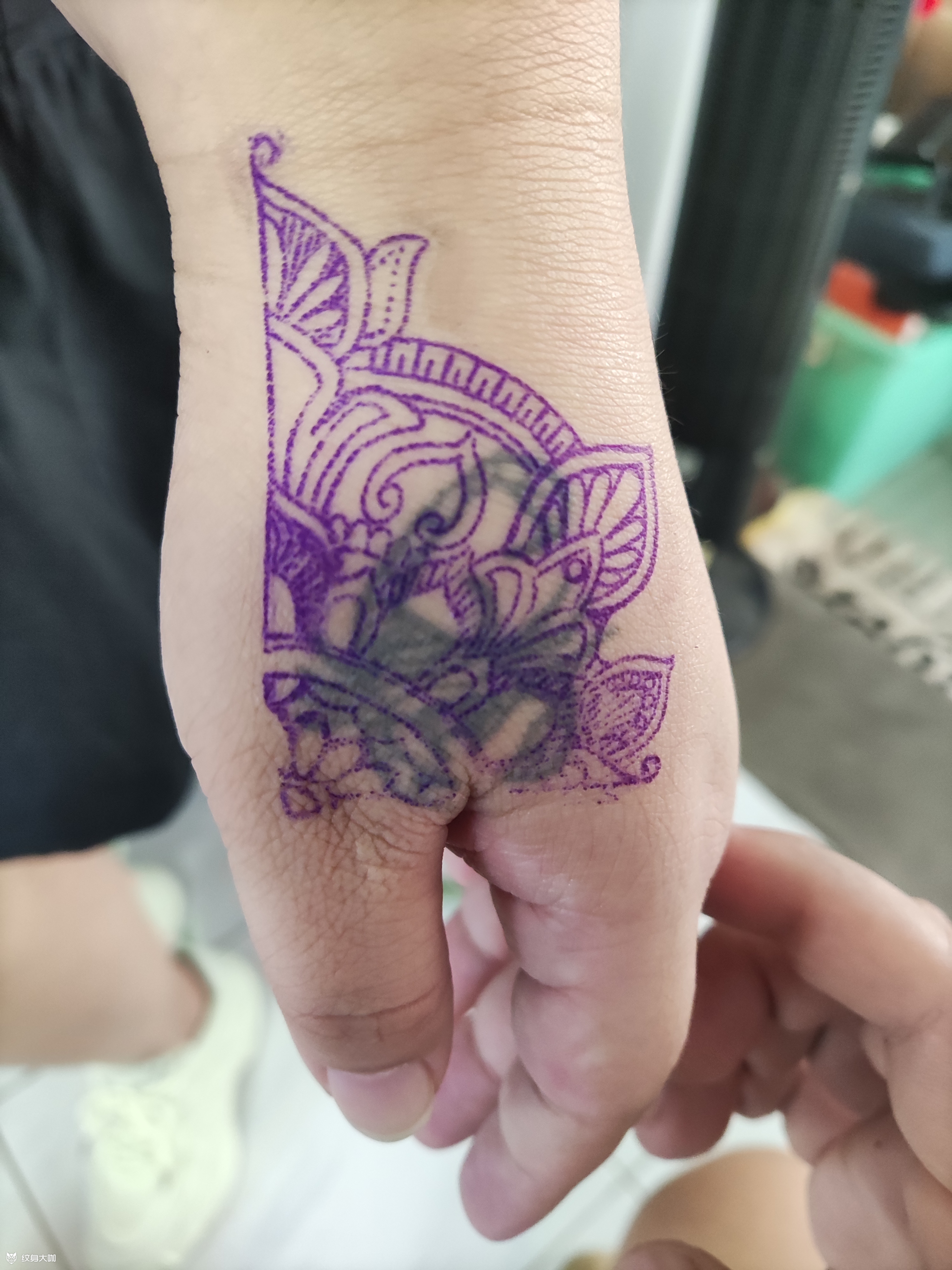 遮盖虎口蝎子_纹身图案手稿图片_候雨的纹身作品集