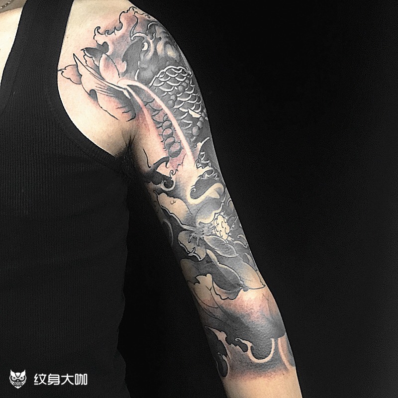 鲤鱼七分袖遮盖闪电_纹身图案手稿图片_u5武的纹身作品集