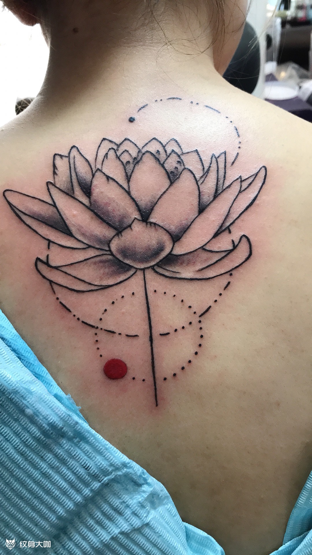 后背莲花_纹身图案手稿图片_王伟的纹身作品集