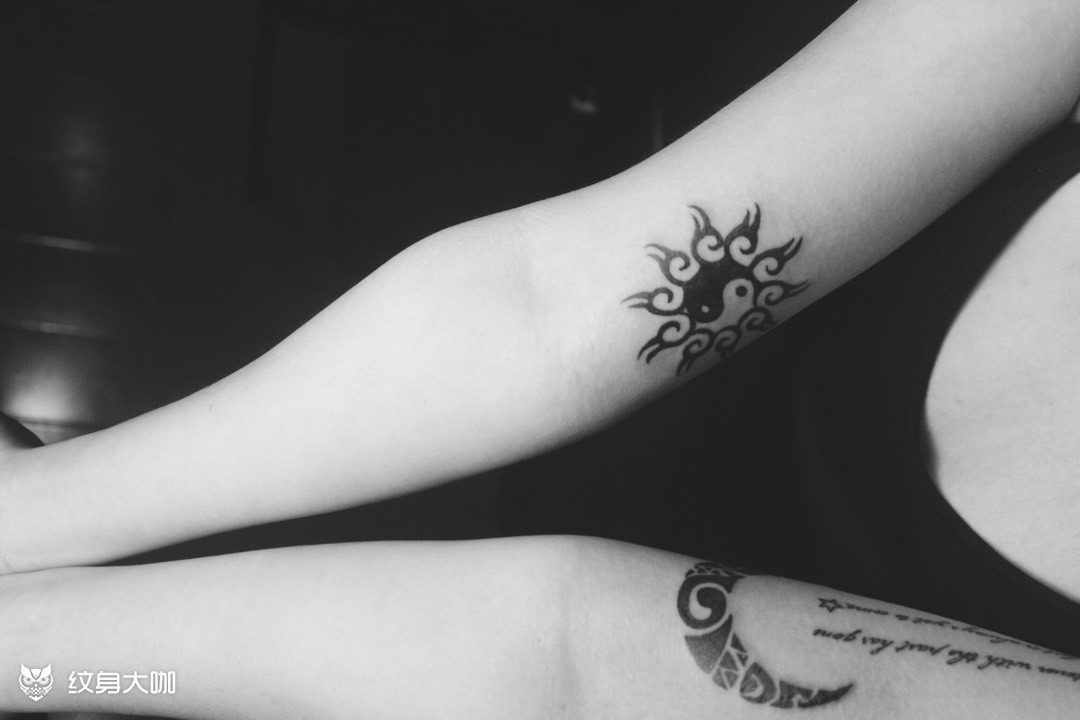 日月纹身_纹身图案手稿图片_eagle的纹身作品集