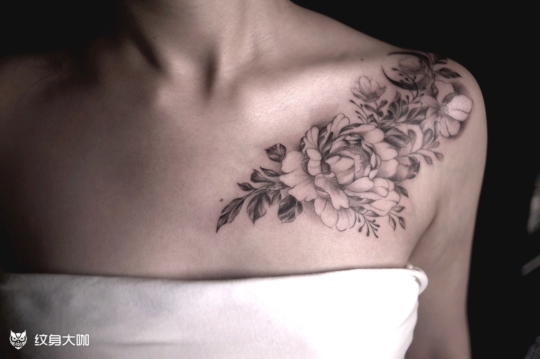 素花肩_纹身图案手稿图片_覌正的纹身作品集