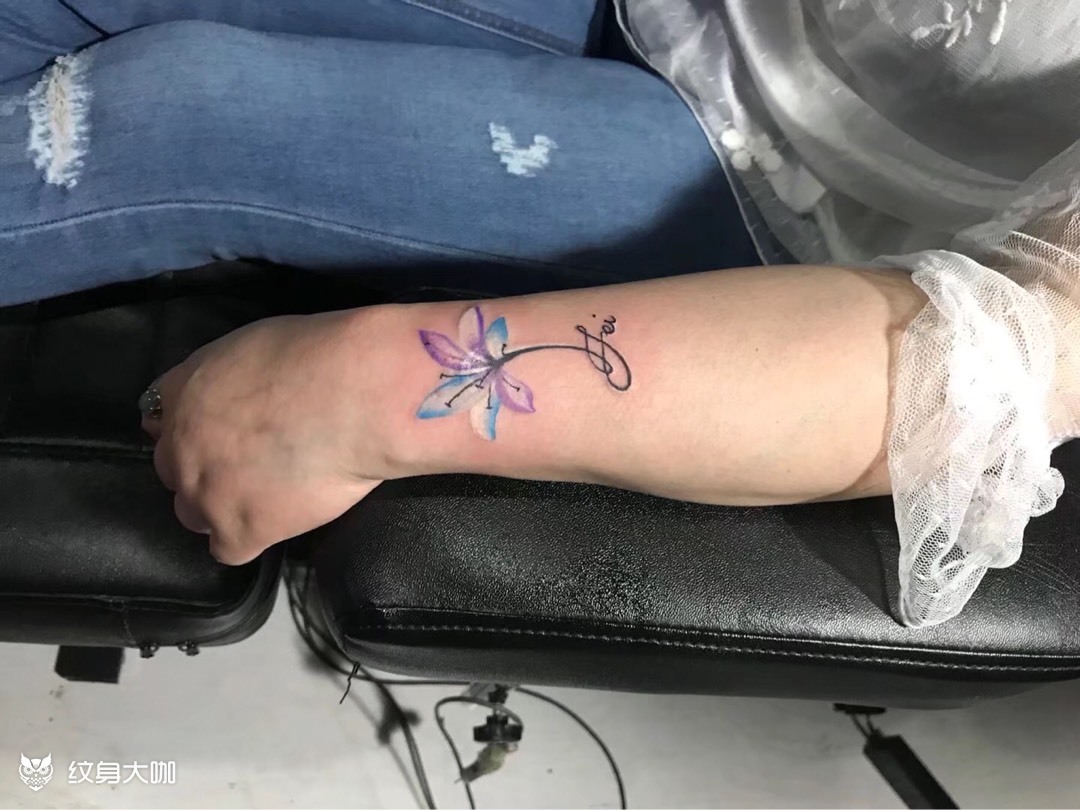 盖疤小花_纹身图案手稿图片_神哥的纹身作品集