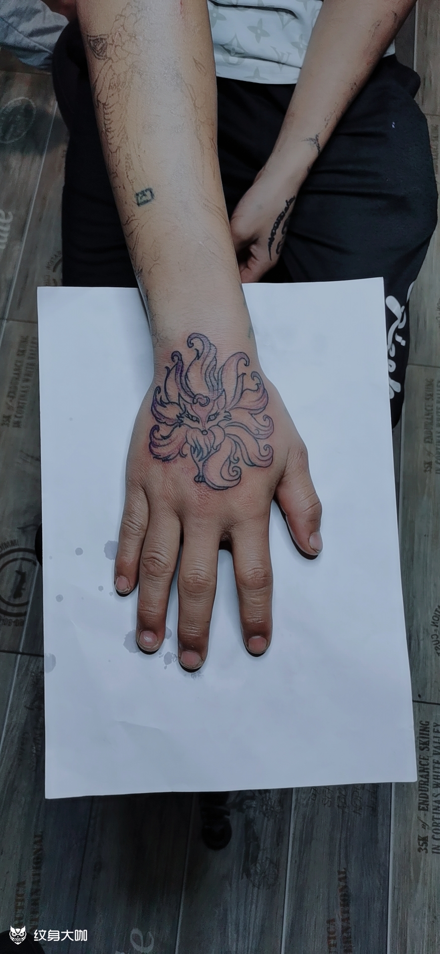 手背 线条_纹身吧社区 - 纹身大咖