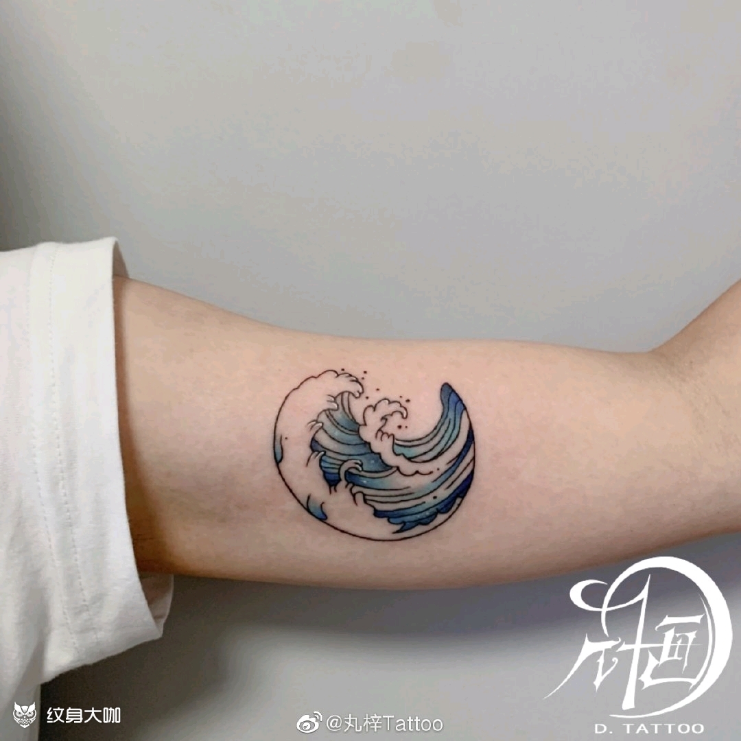 作品简介:【今日工事】 海浪,海浪,浮世绘,小海浪98 日式小清新纹身