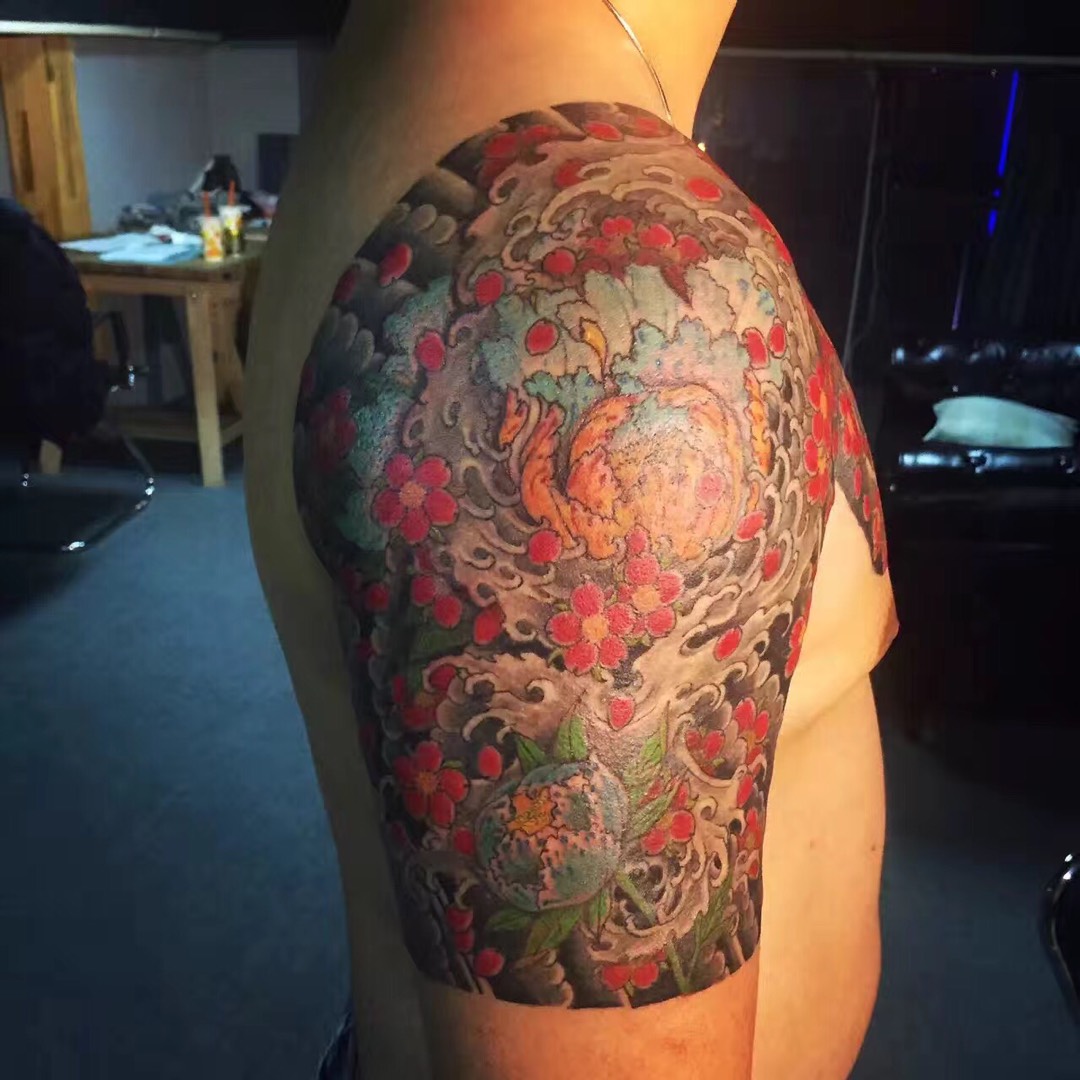 半甲,樱花,牡丹_纹身图案手稿图片_见界_泰的纹身作品集
