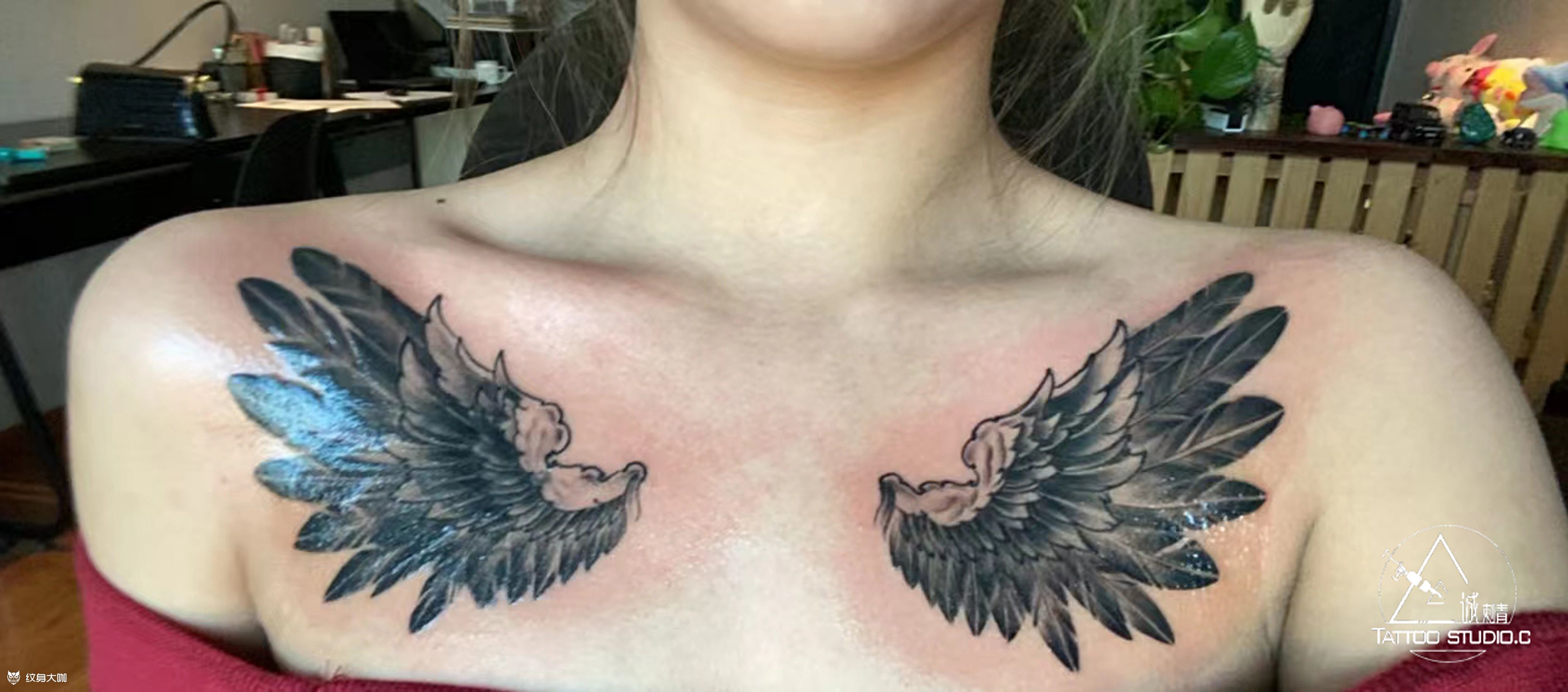 花胸 翅膀_纹身图案手稿图片_橙子的纹身作品集