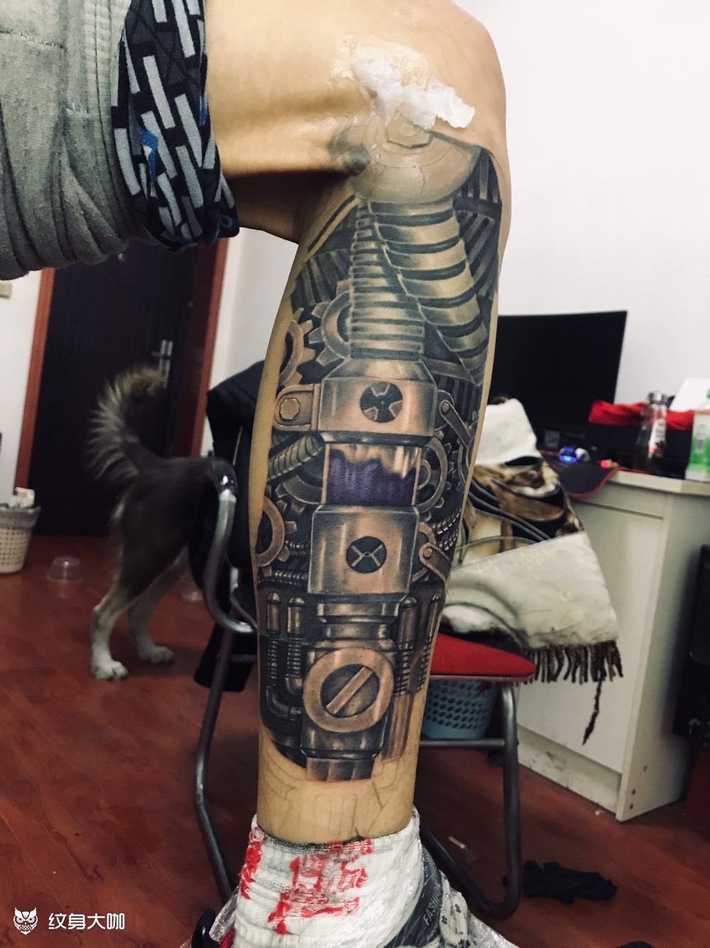 机械小腿,未完待续_纹身图案手稿图片_蔡畅的纹身作品集