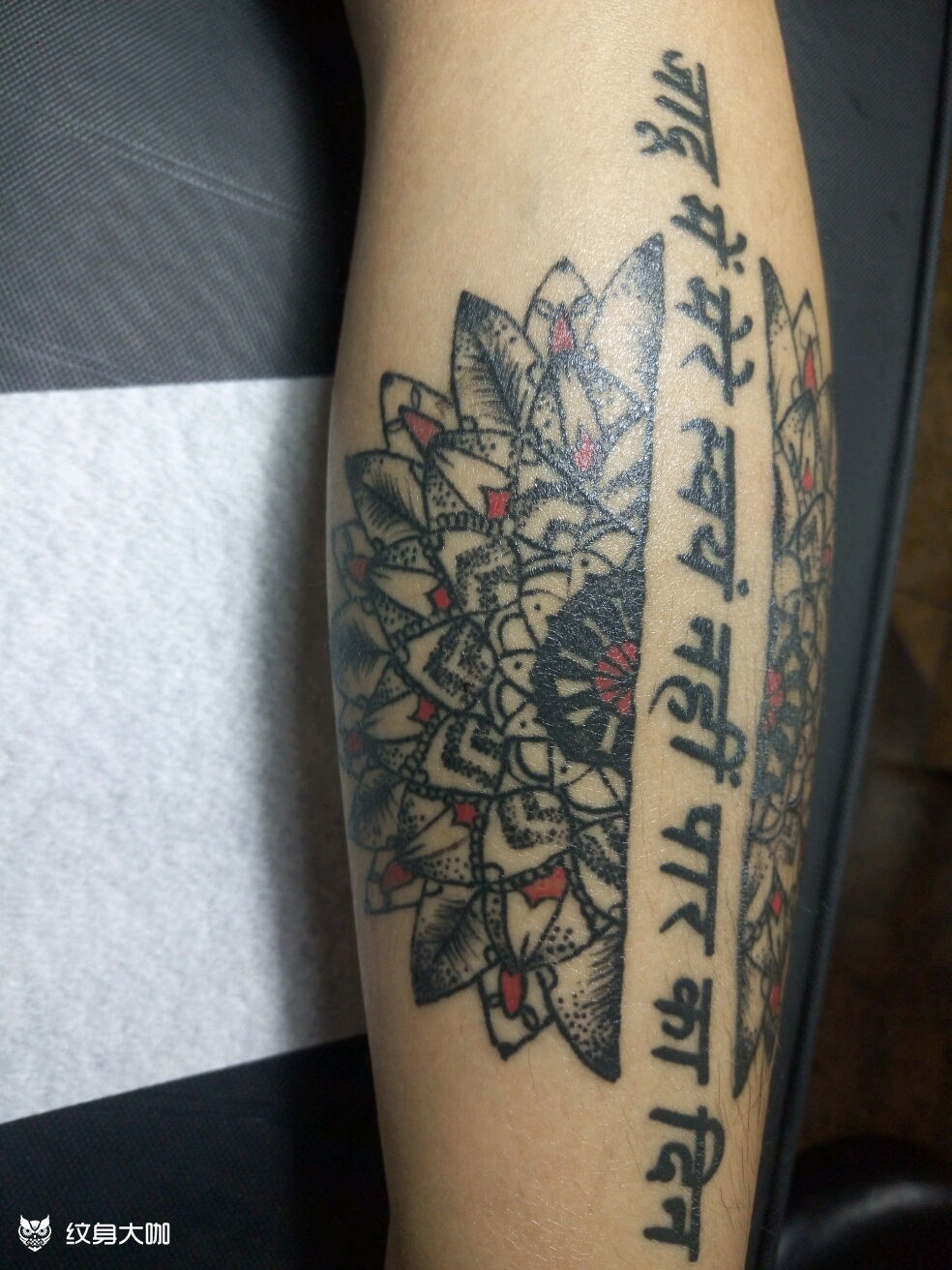 梵花加梵文_纹身图案手稿图片_智的纹身作品集