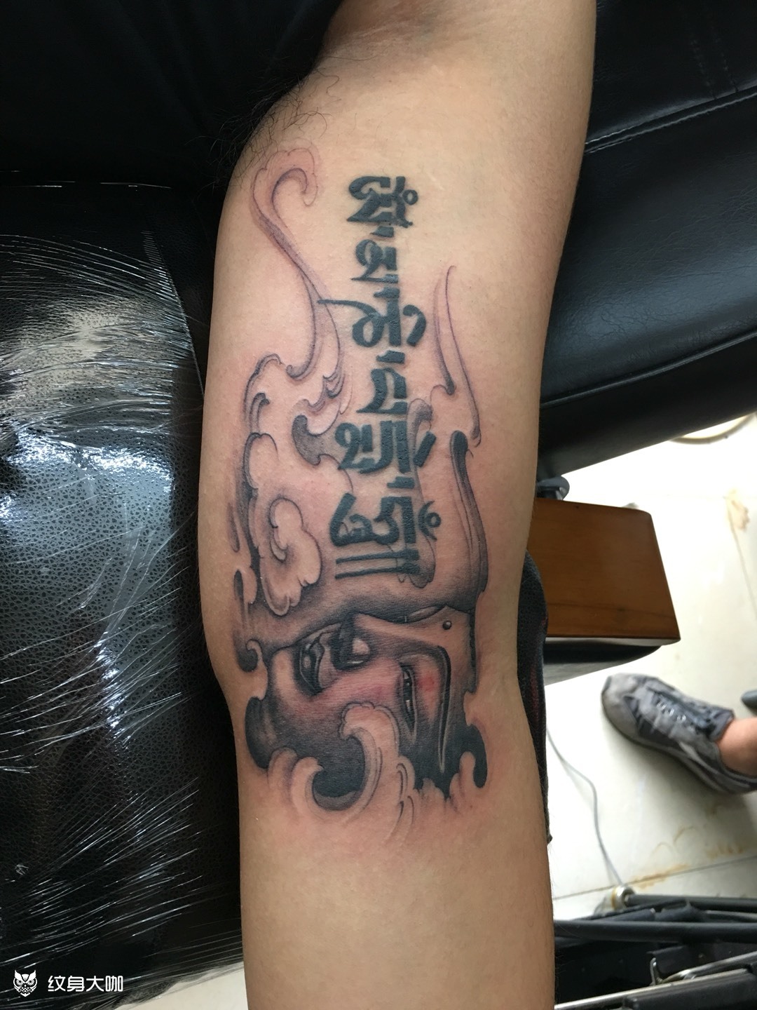 六字真言_纹身图案手稿图片_艾加纹身的纹身作品集