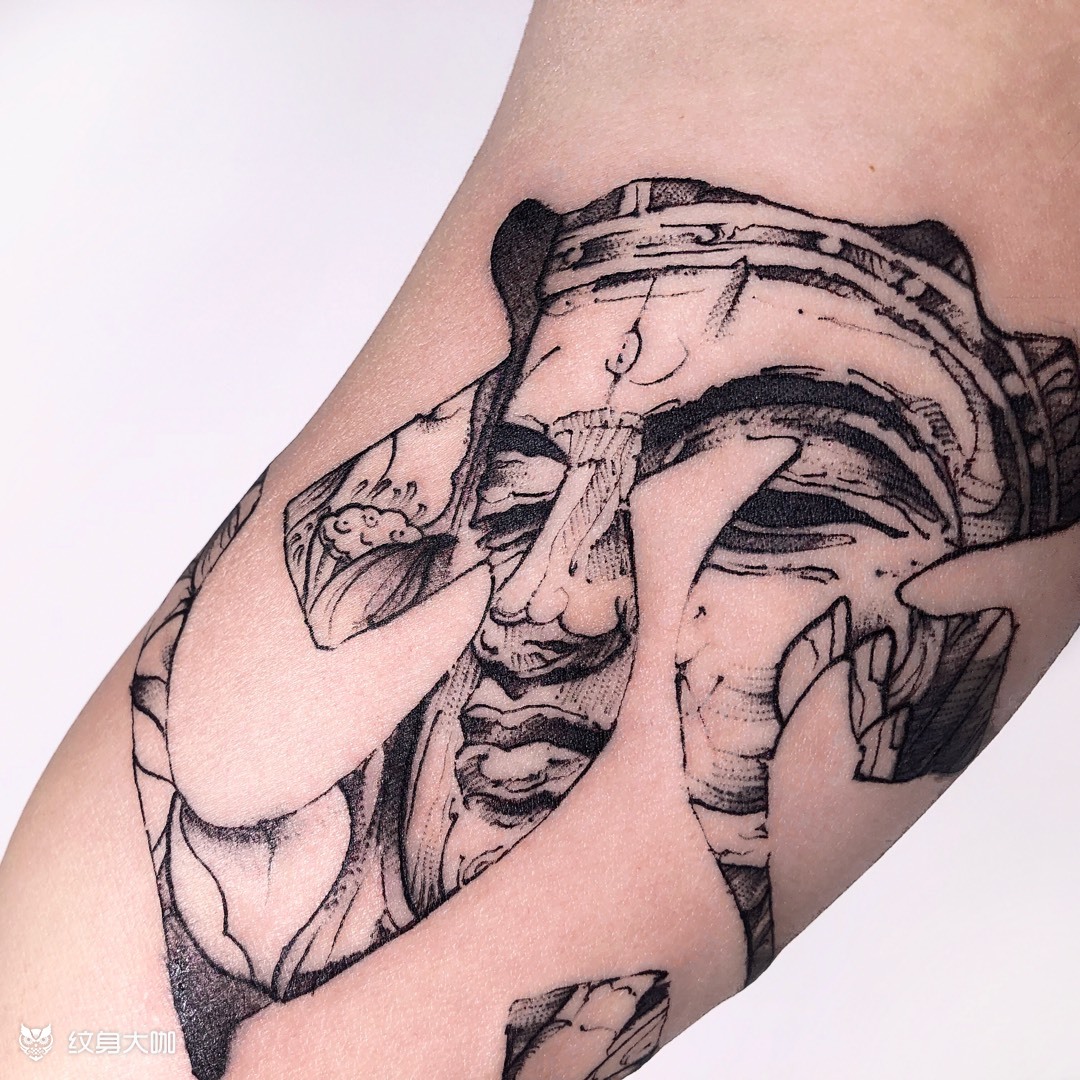 虚空藏菩萨_纹身图案手稿图片_潘梦雪的纹身作品集