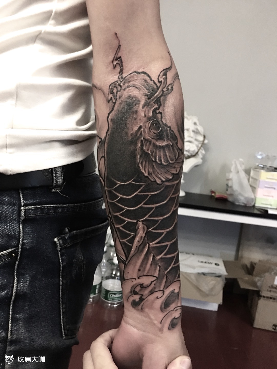 鱼与花包小臂_纹身图案手稿图片_刘传的纹身作品集