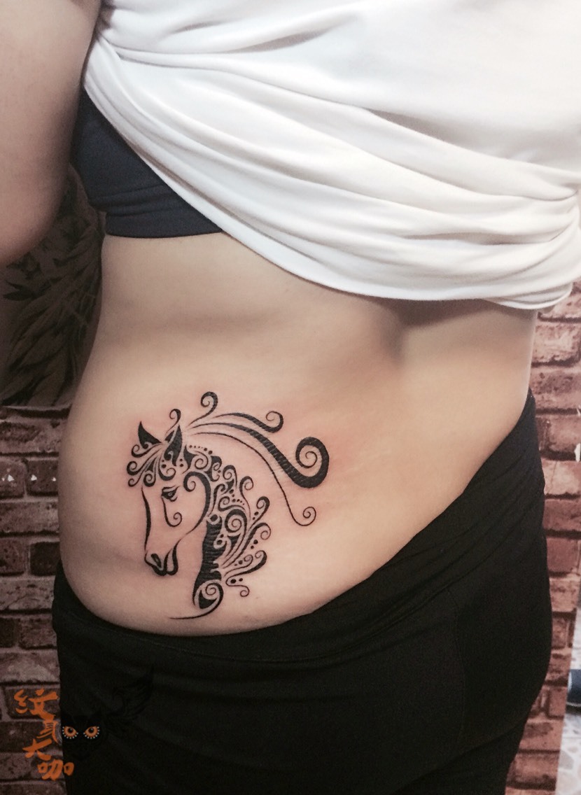 一马当先_纹身图案手稿图片_张明的纹身作品集