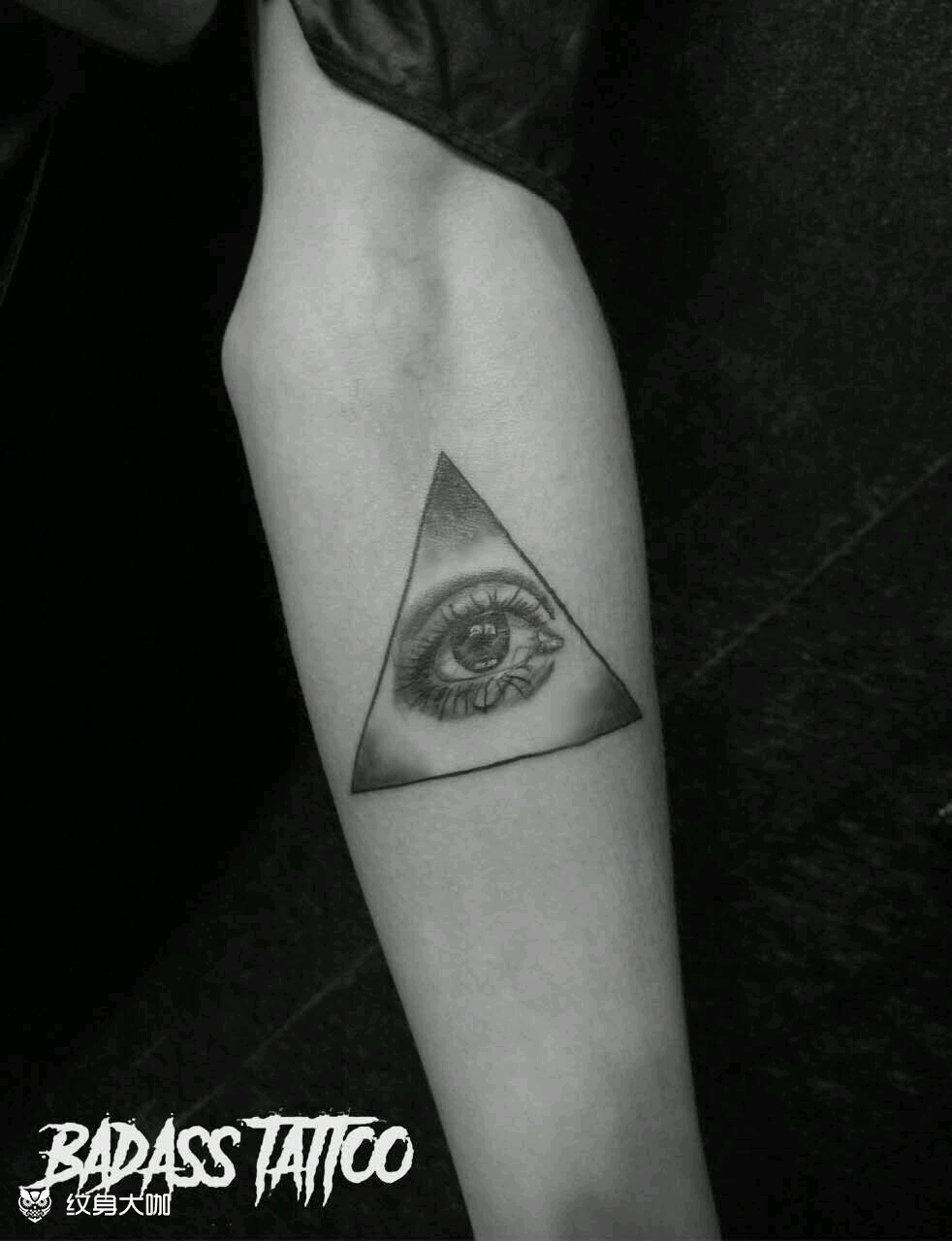 写实的泪滴上帝之眼_纹身图案手稿图片_badass的纹身作品集