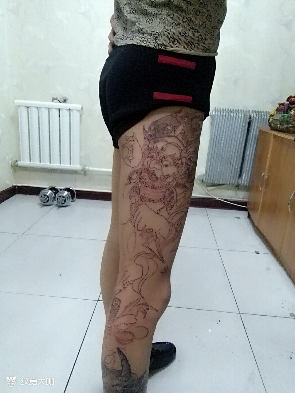 大黑天花腿_纹身图案手稿图片_雕蛇的纹身作品集