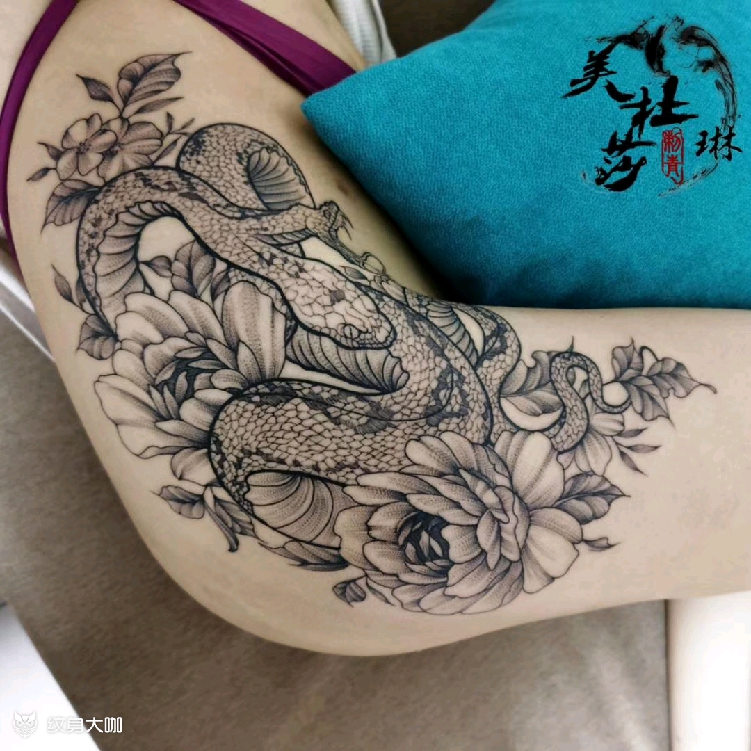 双生蛇_纹身图案手稿图片_夏逢均的纹身作品集