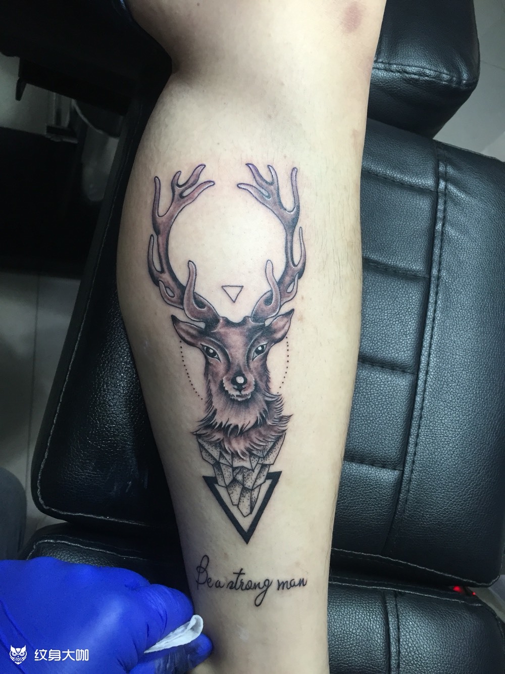 小腿内侧麋鹿_纹身图案手稿图片_彭毅的纹身作品集