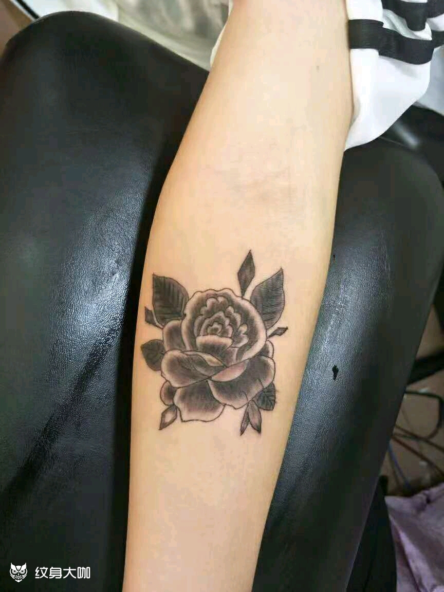 黑玫瑰_纹身图案手稿图片_阿玉的纹身作品集
