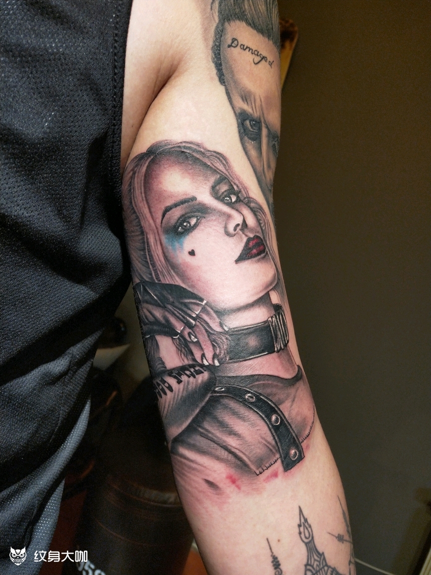 欧美花臂第三图,小丑女哈利奎因_纹身图案手稿图片_高波的纹身作品集