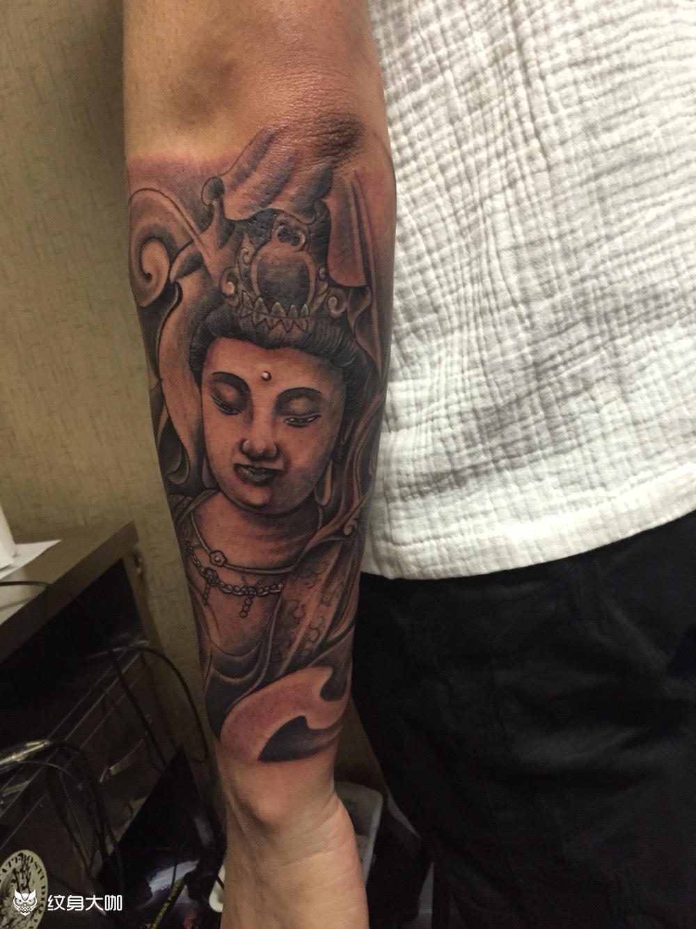 小臂观音菩萨!_纹身图案手稿图片_康永华的纹身作品集