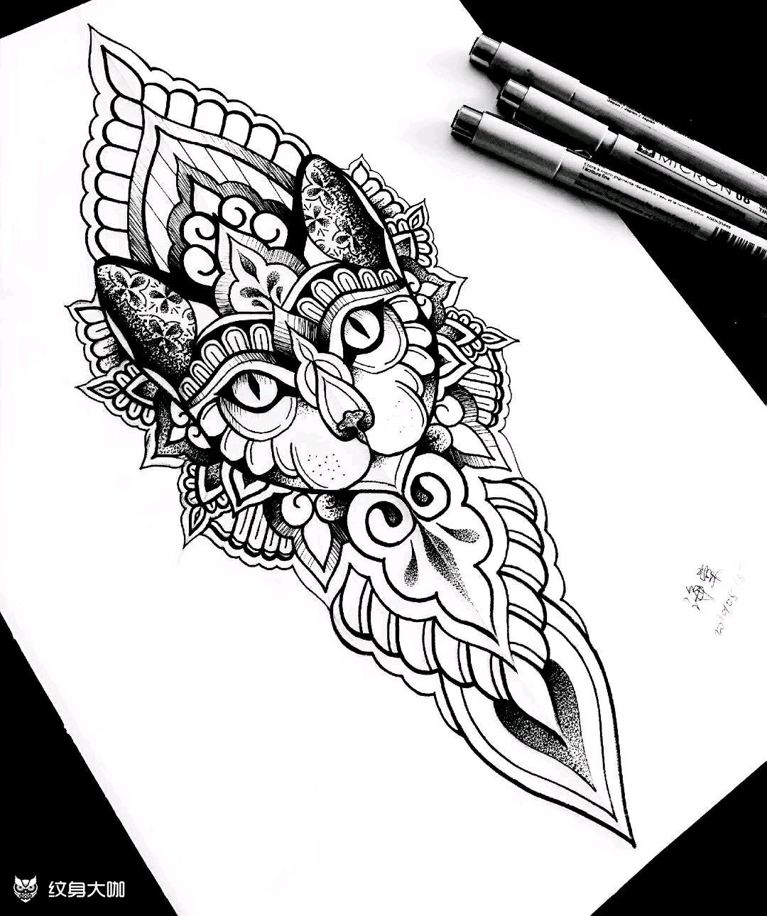 图腾斯芬克斯猫无毛猫纹身手稿