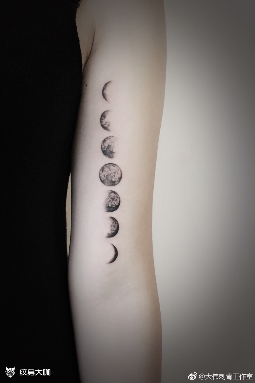 月亮_纹身图案手稿图片_廖东伟的纹身作品集