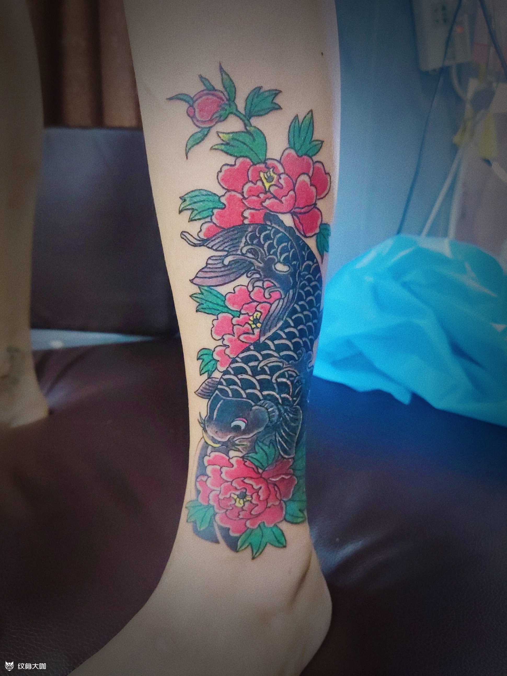 传统鲤鱼牡丹遮盖失败纹身