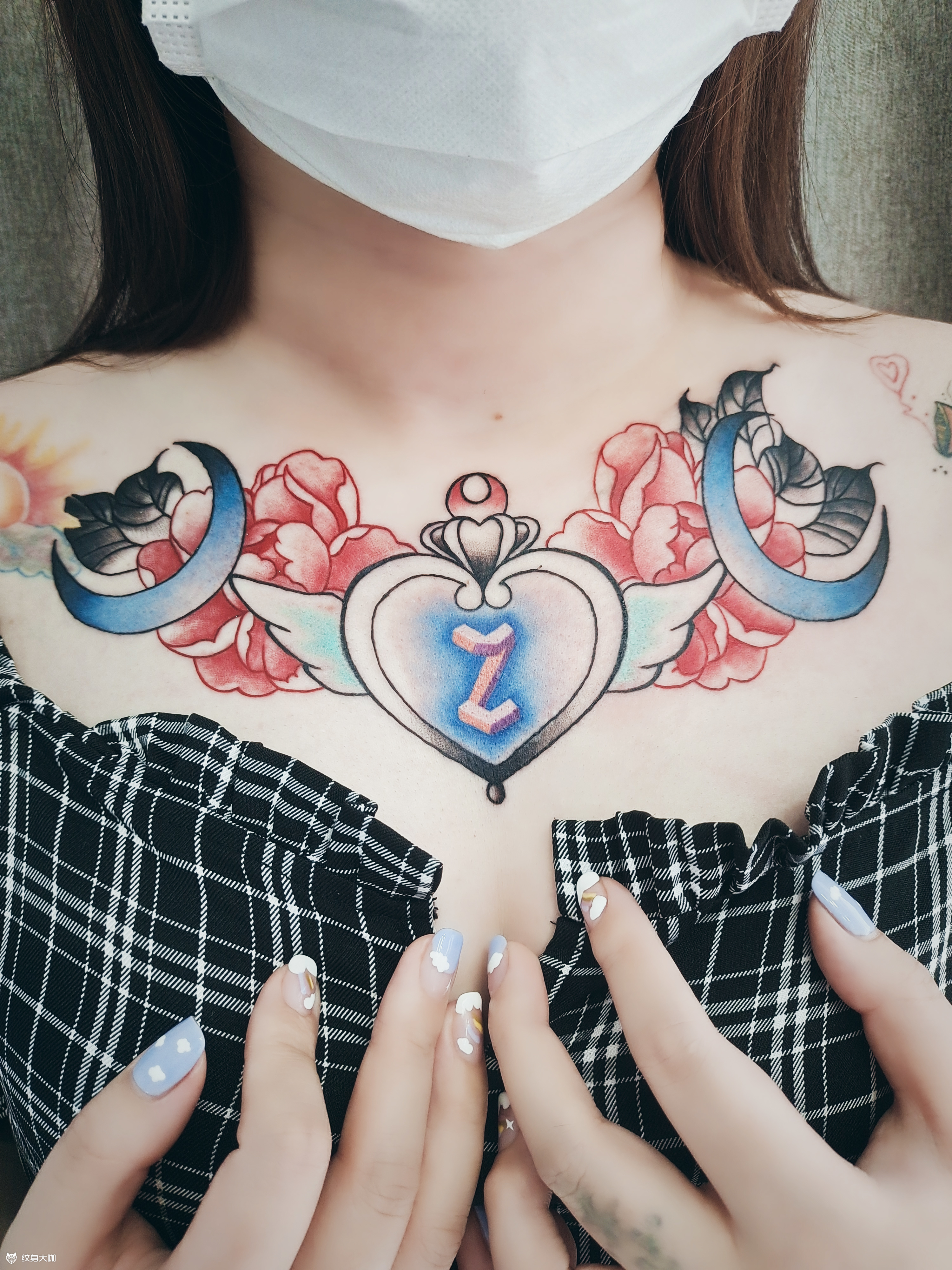 纹身遮盖——彩色花胸_纹身图案手稿图片_赵斌的纹身作品集