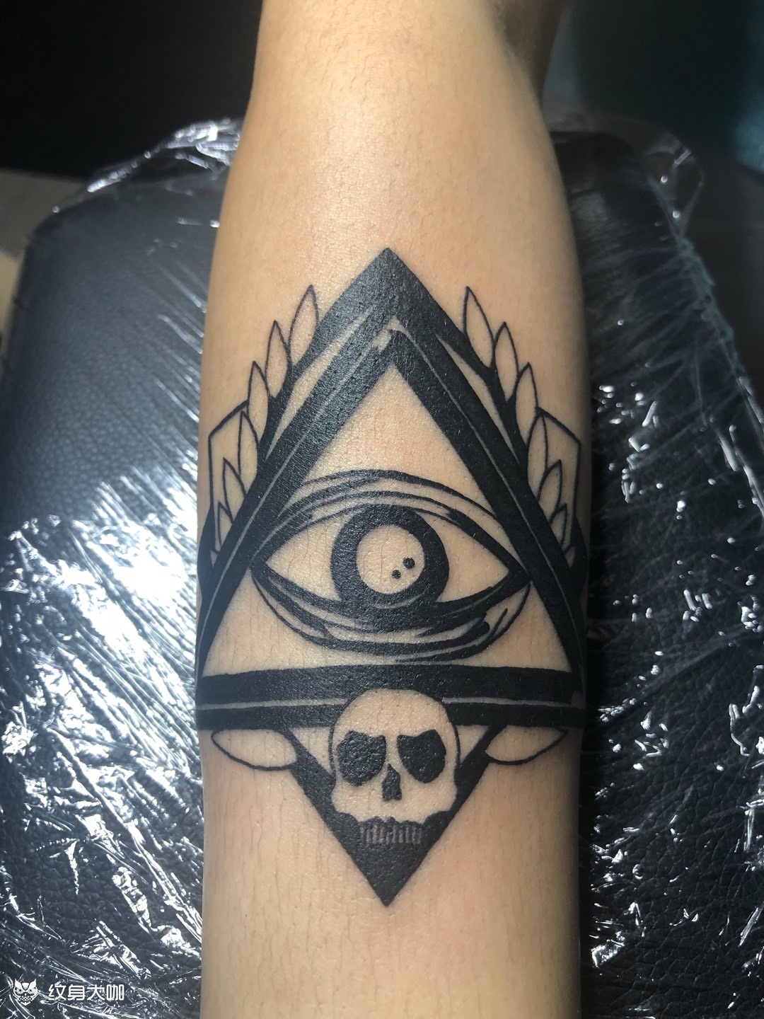 上帝之眼_纹身图案手稿图片_张寒的纹身作品集