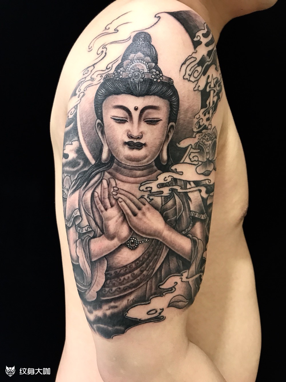 观世音菩萨_纹身图案手稿图片_长河的纹身作品集