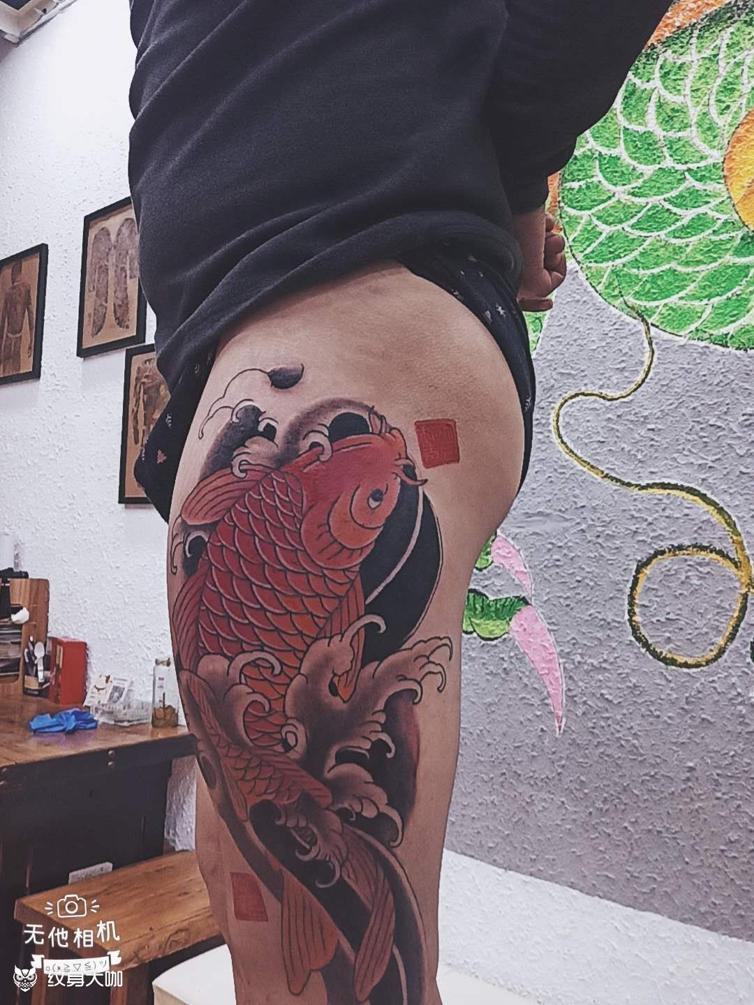 大腿锦鲤鱼头朝上招财_纹身吧社区 - 纹身大咖