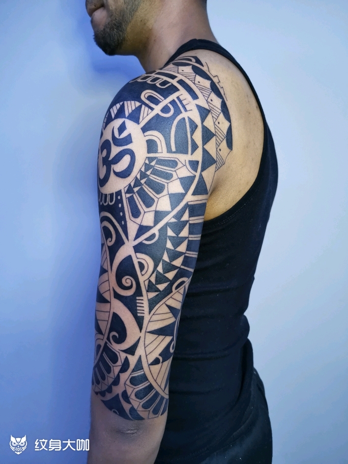 外国友人大臂玛雅图腾感谢外国_纹身吧社区 - 纹身大咖