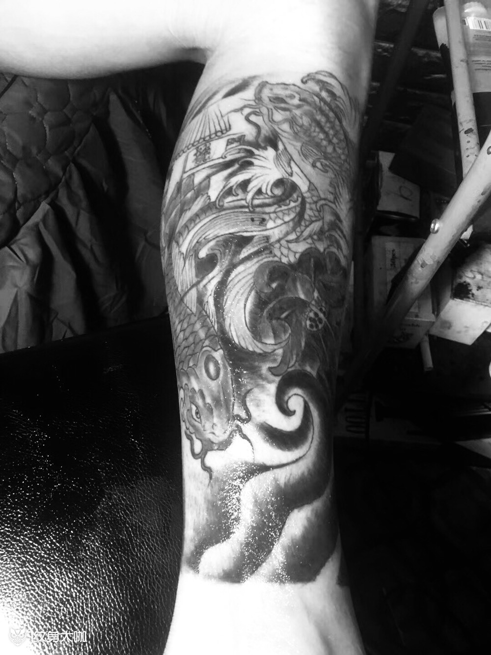 鲤鱼跃龙门_纹身图案手稿图片_炫的纹身作品集