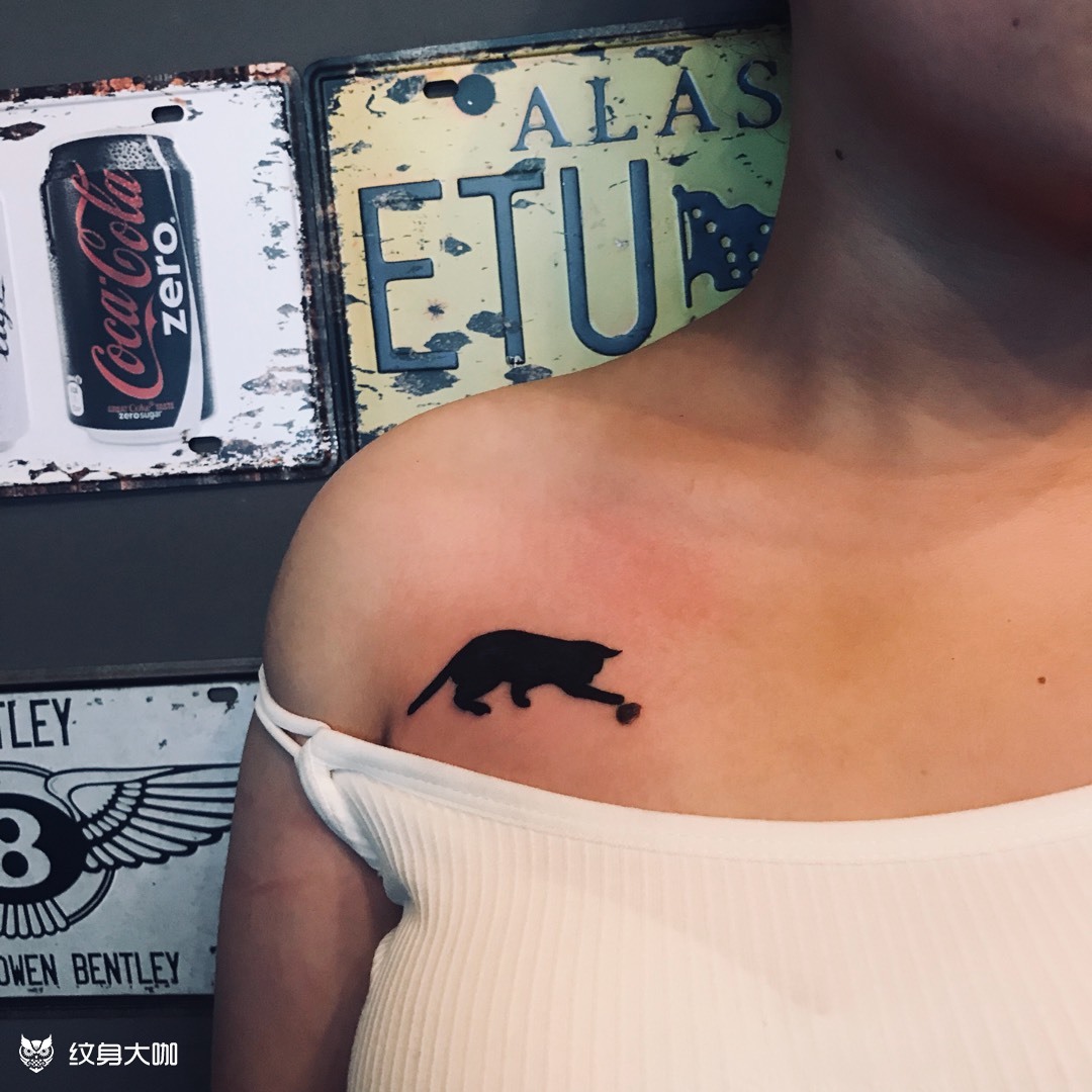 猫(本来是要遮盖那颗痣)_纹身图案手稿图片_黑马tattoo的纹身作品集